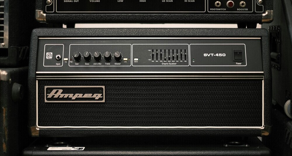 ampeg bass amp